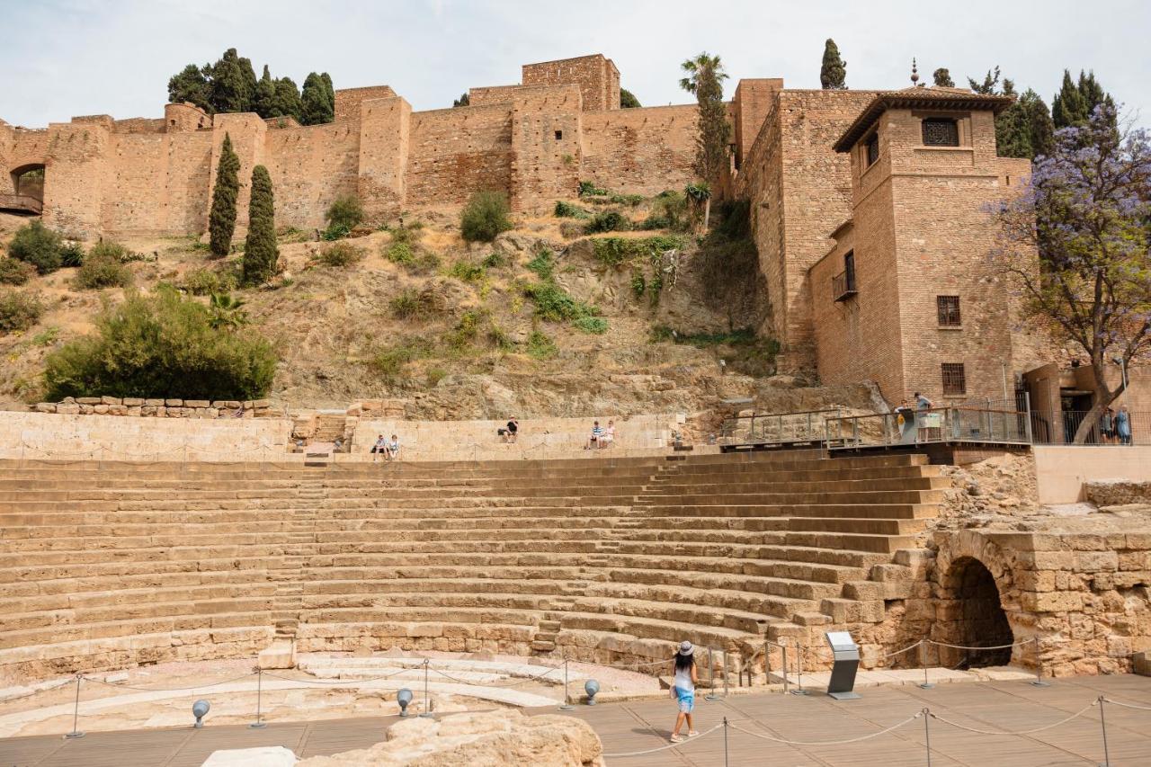 In The Historic Center Of Malaga, Very Close To The Beach And The Ave Train Station, With Private Parking Exterior photo