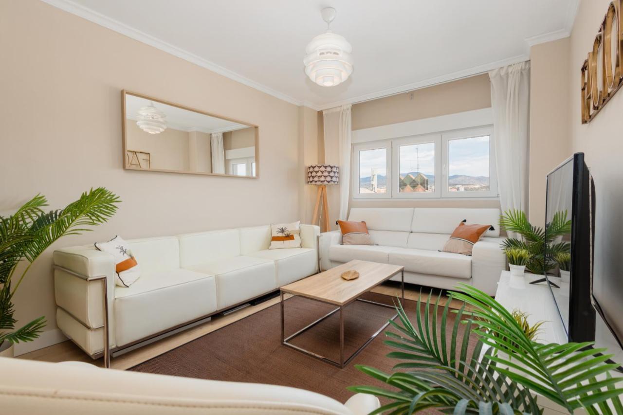 In The Historic Center Of Malaga, Very Close To The Beach And The Ave Train Station, With Private Parking Exterior photo
