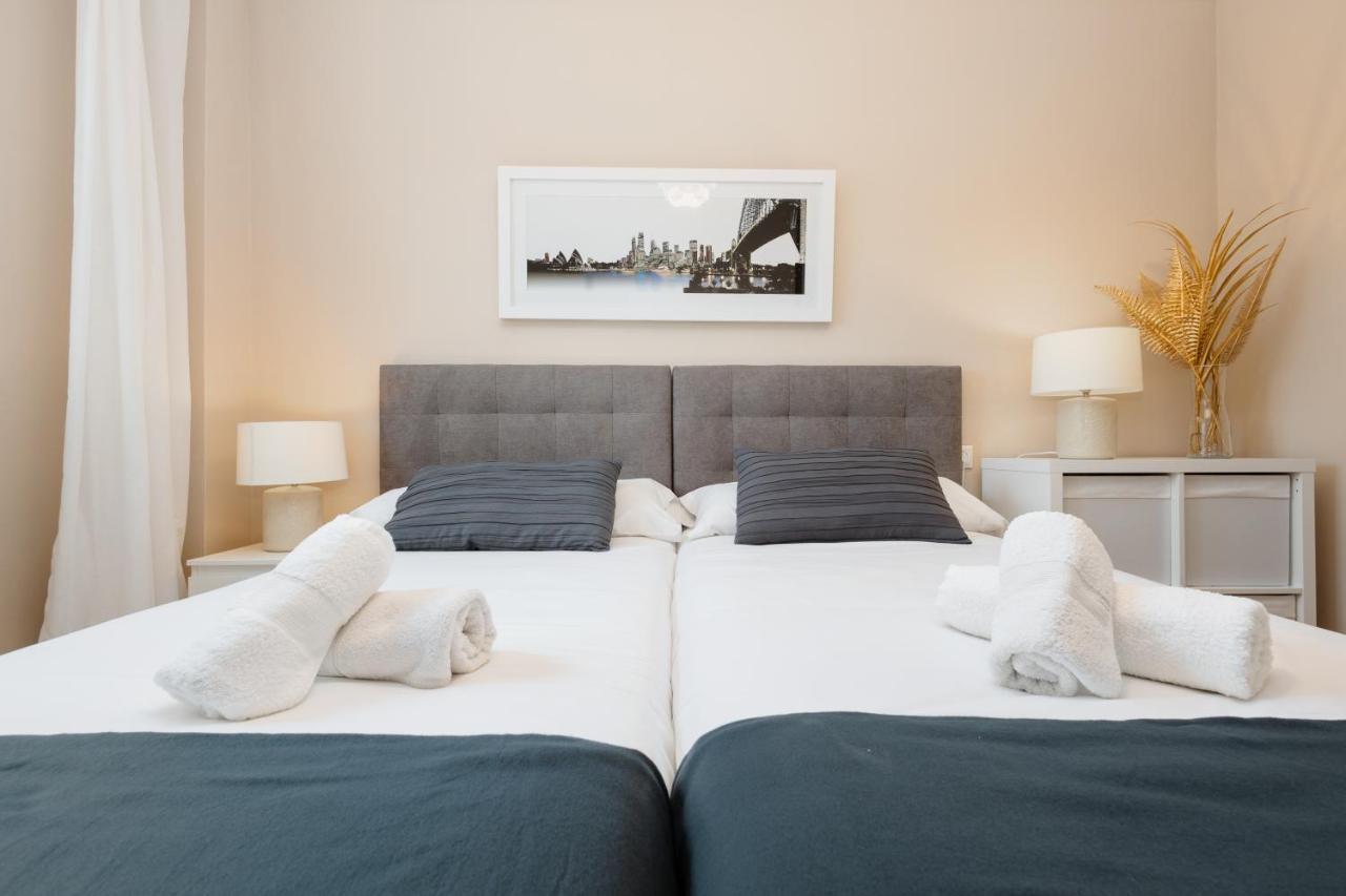 In The Historic Center Of Malaga, Very Close To The Beach And The Ave Train Station, With Private Parking Exterior photo