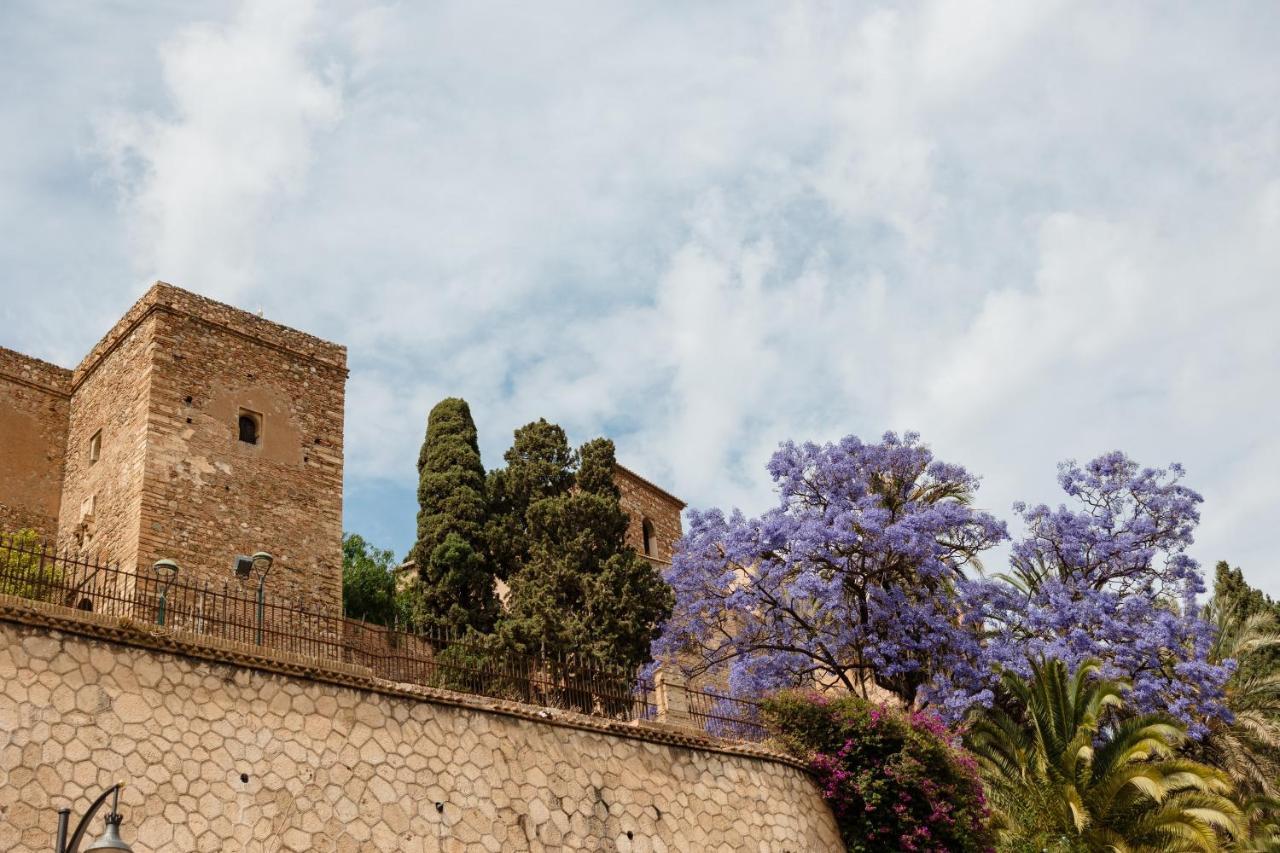 In The Historic Center Of Malaga, Very Close To The Beach And The Ave Train Station, With Private Parking Exterior photo